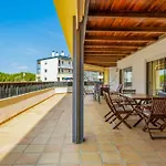 Wonderful Flat W/ Big Patio By Lovelystay