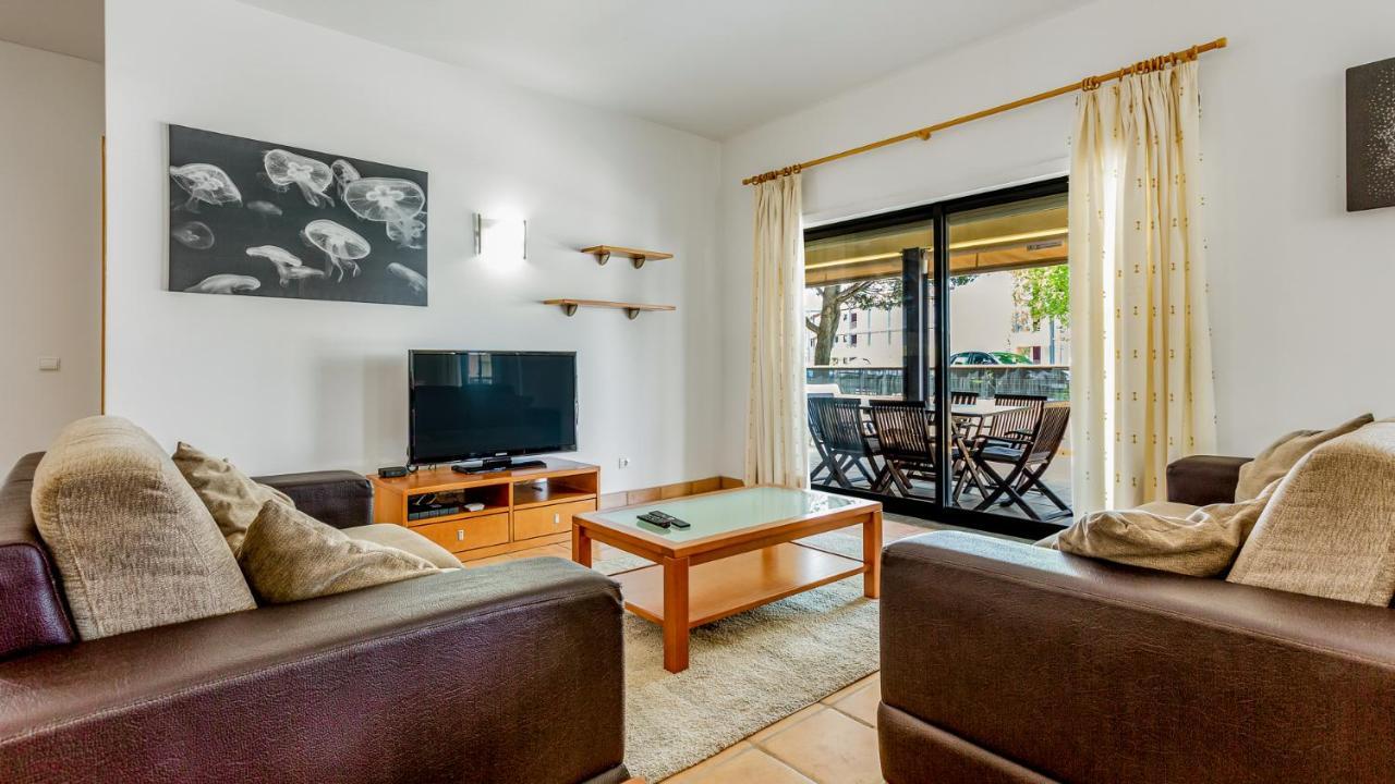 Wonderful Flat W/ Big Patio By Lovelystay Lagos