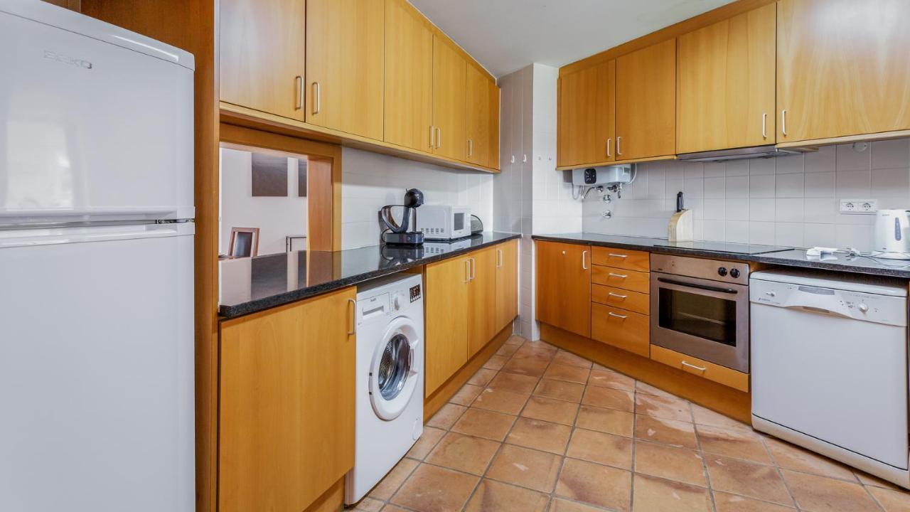 Wonderful Flat W/ Big Patio By Lovelystay